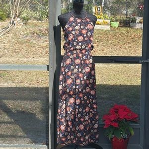 💖Old Navy black/orange floral maxi dress, ruffle hem and braided neckline.